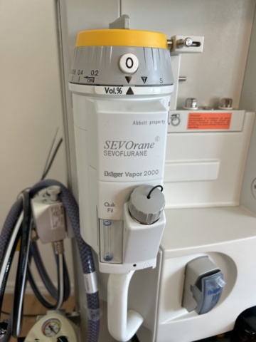 1396437-7 Anestesiapparat Dräger Primus med patientövervakning och förgasare