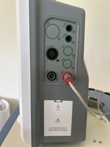 1396437-21 Anestesiapparat Dräger Primus med patientövervakning och förgasare