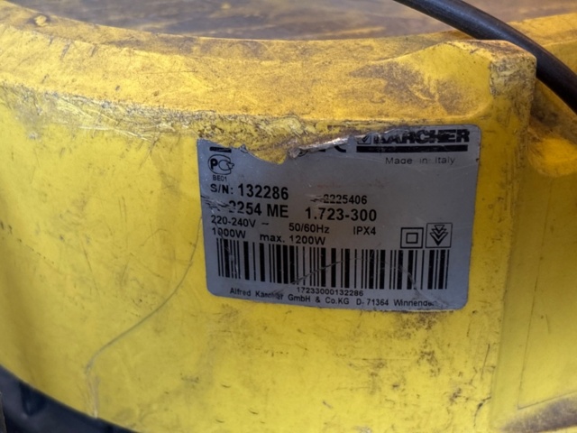 1388697-3 Dammsugare 3st, Kärcher och Biltema