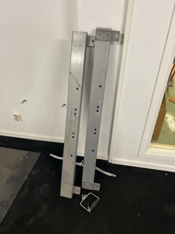 1383200-23 Samling med gymutrustning - styrketräningsmaskiner och konditionsutrustning