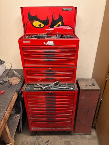1388717-1 Verktygsskåp Tengtool med verktyg