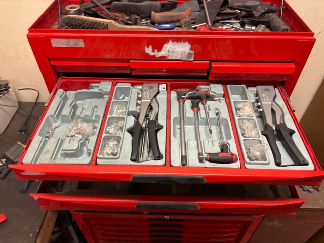 1388717-3 Verktygsskåp Tengtool med verktyg