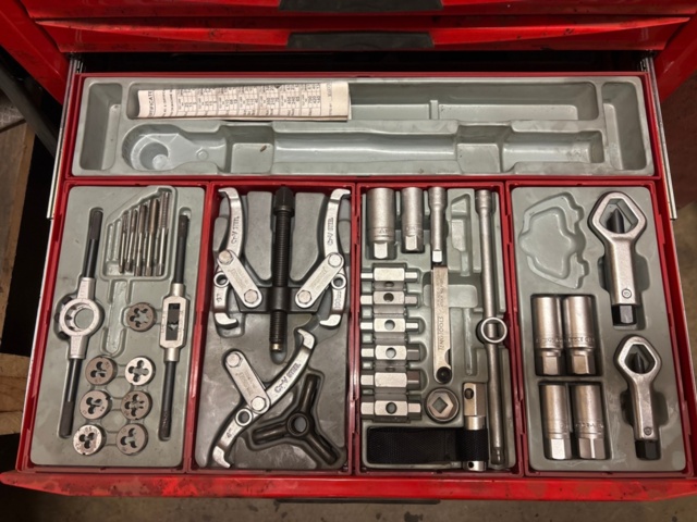 1388717-13 Verktygsskåp Tengtool med verktyg