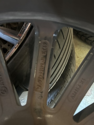 1383212-9 Fälgar med däck 4 st - Mercedes-Benz AMG