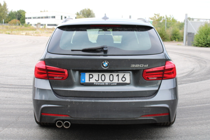 1411730-4 BMW 320d Touring Steptronic, 190hk, 2017