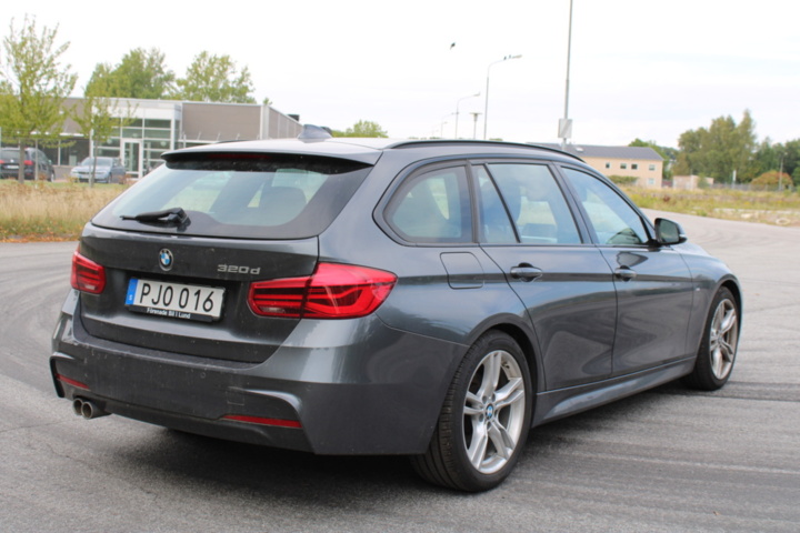 1411730-5 BMW 320d Touring Steptronic, 190hk, 2017
