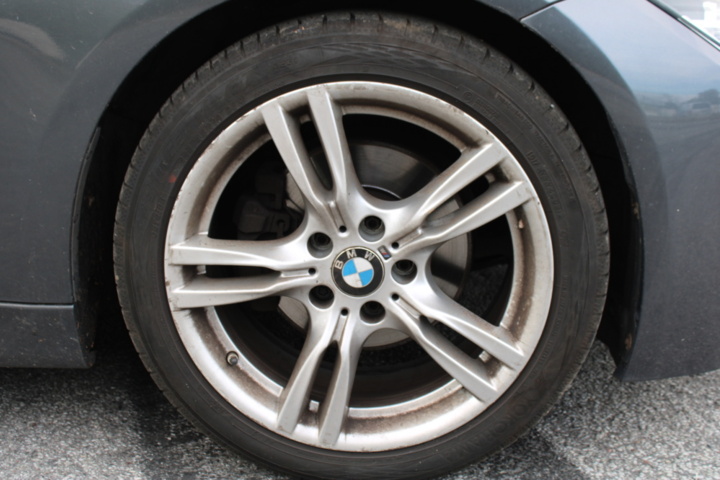 1411730-14 BMW 320d Touring Steptronic, 190hk, 2017