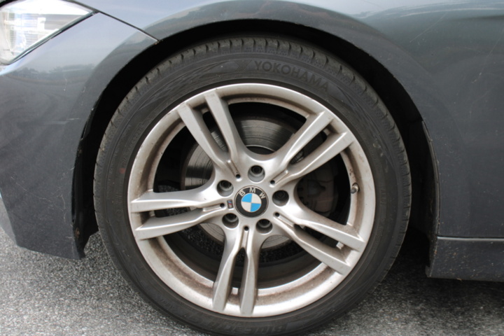 1411730-16 BMW 320d Touring Steptronic, 190hk, 2017