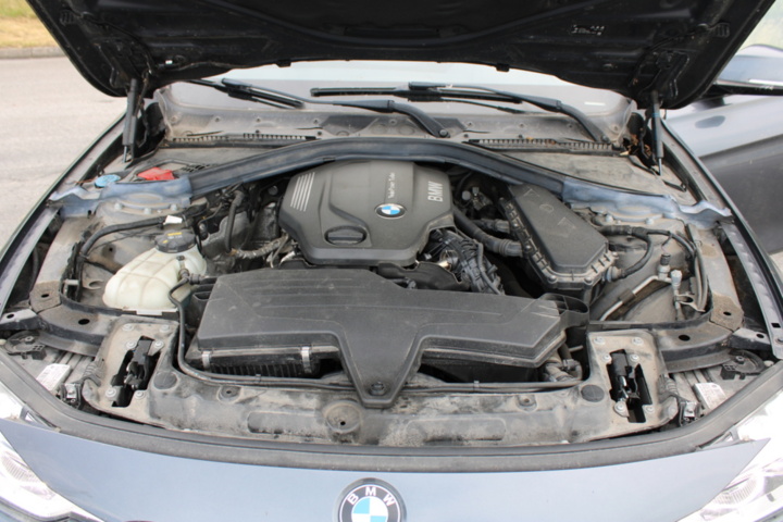 1411730-25 BMW 320d Touring Steptronic, 190hk, 2017