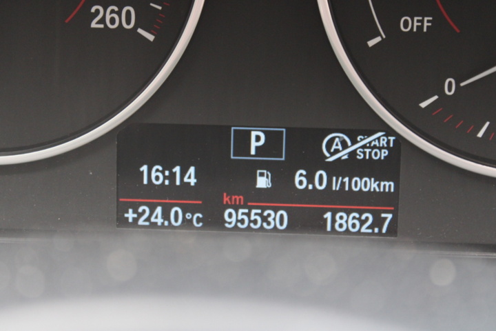 1411730-31 BMW 320d Touring Steptronic, 190hk, 2017