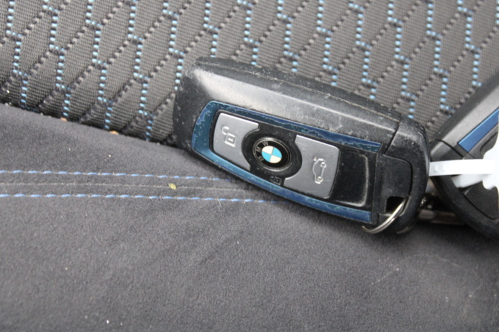 1411730-32 BMW 320d Touring Steptronic, 190hk, 2017