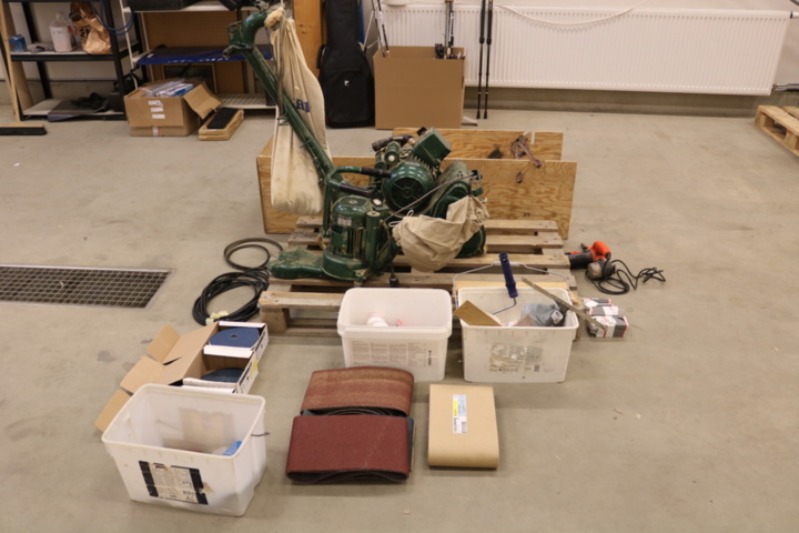 1300824-1 Golvslipmaskin & kantslipmaskin, mm.