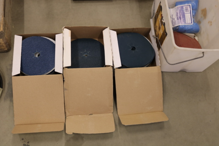 1300824-29 Golvslipmaskin & kantslipmaskin, mm.