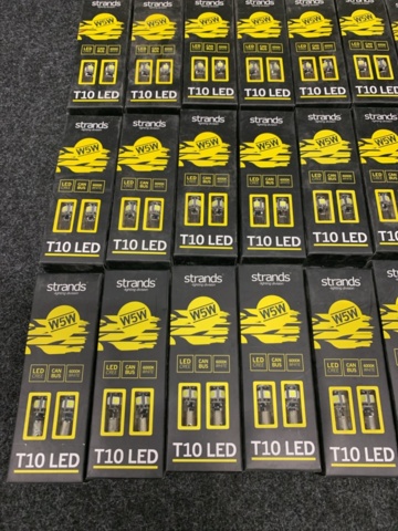 1412501-3 41 st Förpackningar LED Lampor T10