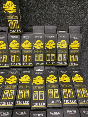 1412501-4 41 st Förpackningar LED Lampor T10