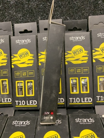 1412501-8 41 st Förpackningar LED Lampor T10