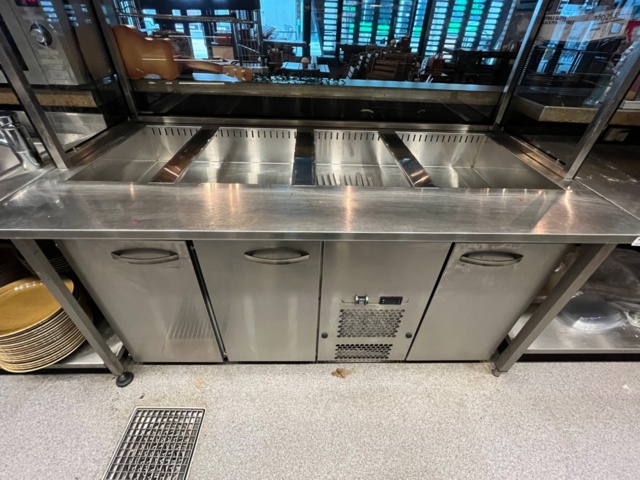 1403431-3 Refrigerated counter with cooling well and superstructure, Inox
