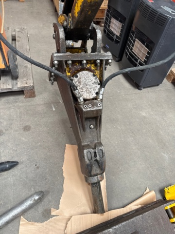 1413212-7 Brokk BM 150