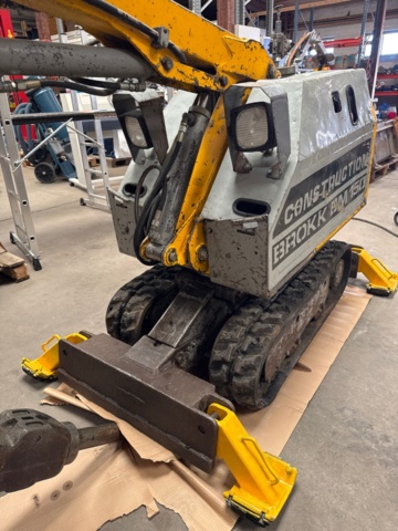 1413212-9 Brokk BM 150