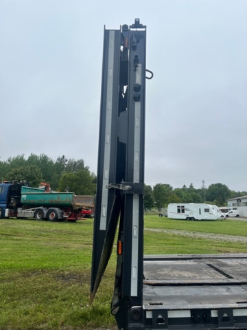 1413429-20 Maskinsläp / lastväxlarsläp Chojnice PT12-20 -2023