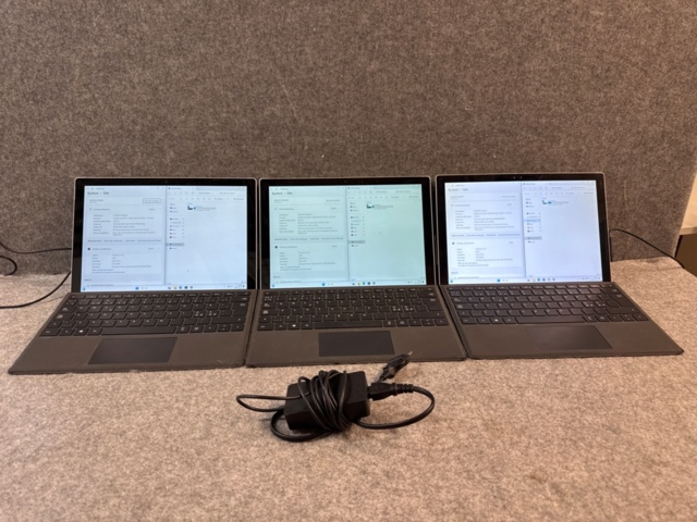 1367018-1 3st Microsoft Surface Pro