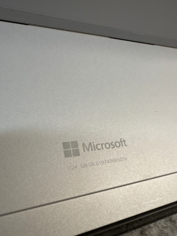 1367018-4 3st Microsoft Surface Pro