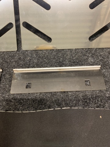 1454230-8 Parti med LED-Bar fästen Volvo