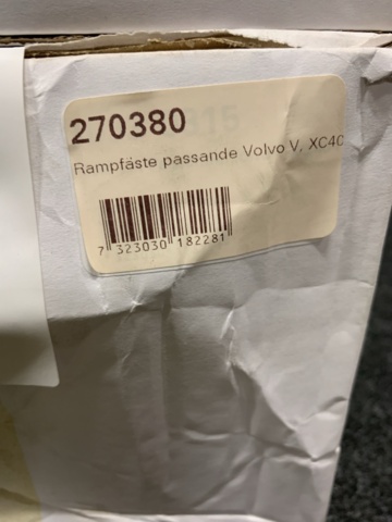 1454230-10 Parti med LED-Bar fästen Volvo