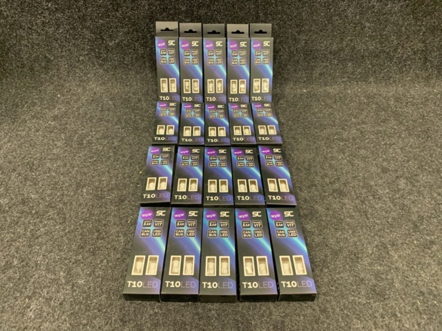 1412526-1 20 st förpackningar LED lampor T10