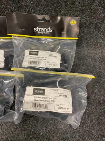 1413560-9 8 st stickkontakter 7-pol 24V