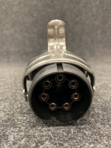 1413560-4 8 st stickkontakter 7-pol 24V