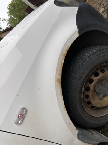 1409883-48 Volkswagen Caddy Skåpbil 1.6 TDI DPF - 2011 (Reparationsobjekt)