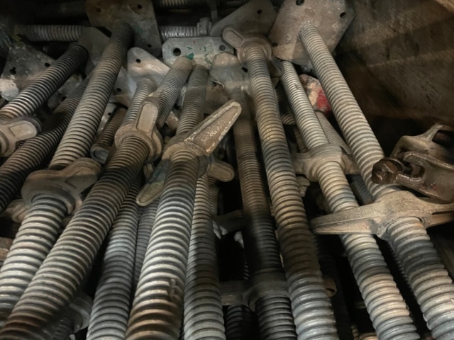 1388727-16 Super 9 ställning