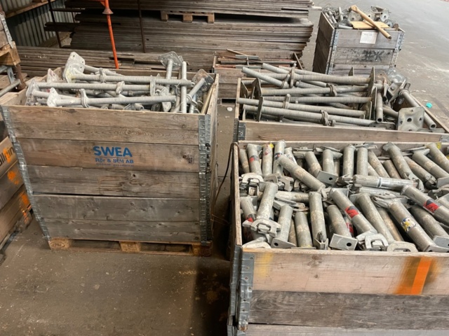 1388727-19 Super 9 ställning