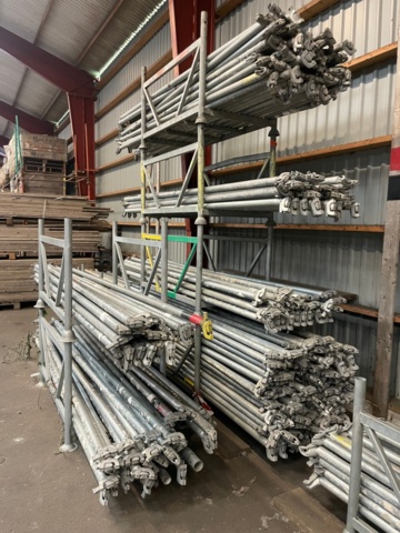 1388727-22 Super 9 ställning