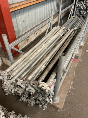 1388727-23 Super 9 ställning