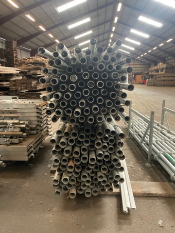 1388727-37 Super 9 ställning