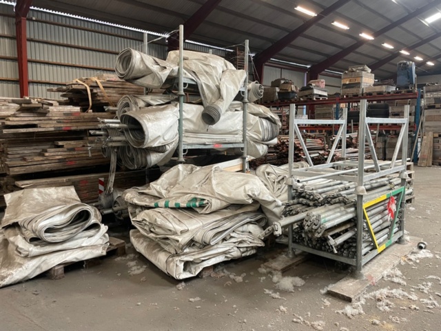 1388727-45 Super 9 ställning