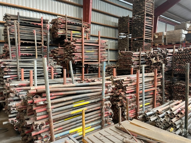 1388728-18 Burton Ställning