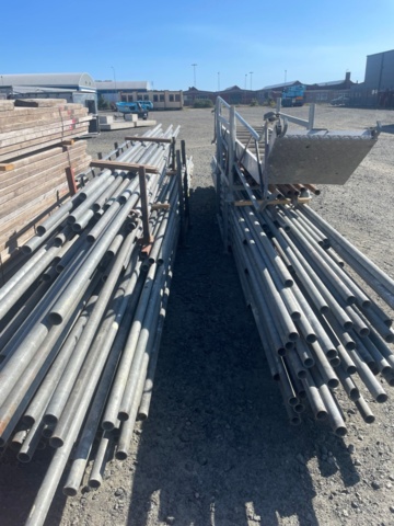 1388728-28 Burton Ställning