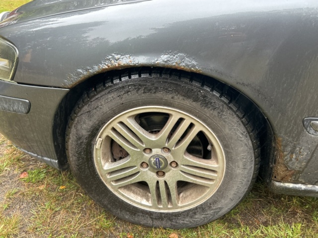 1378080-12 Volvo V70 2.5T AWD Automat, 210hk -2003 (Reparationsobjekt)