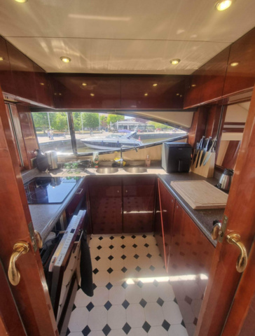 1411906-79 Princess 72 – 1997 – Lyxig motorjakt