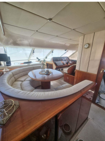 1411906-82 Princess 72 – 1997 – Lyxig motorjakt