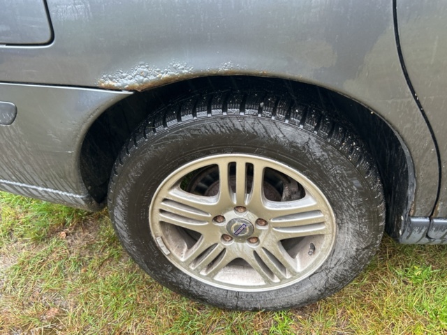 1378080-19 Volvo V70 2.5T AWD Automat, 210hk -2003 (Reparationsobjekt)