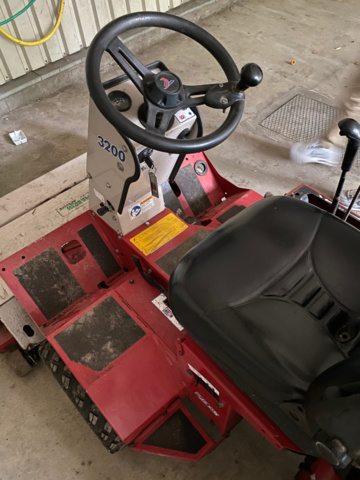 1406432-3 Frontklippare Ventrac  3200 (Reparationsobjekt)
