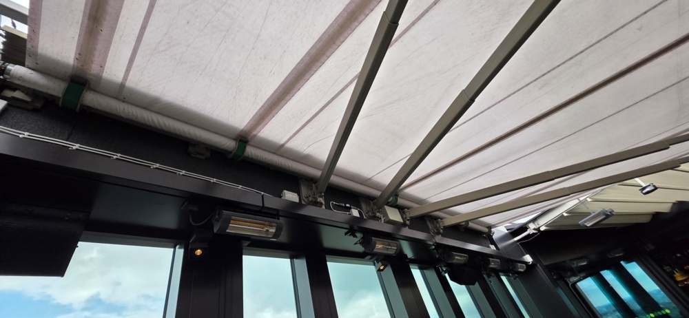 1319982-6 Markis Stobags höger