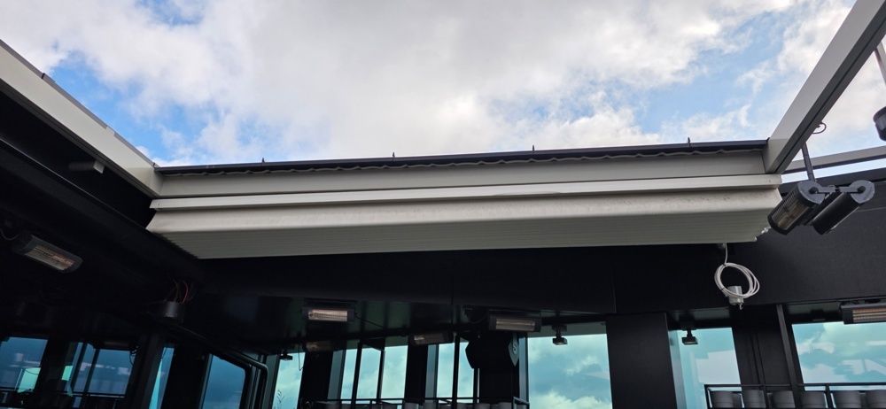 1319983-2 Pergola/markis  Stobags vänster