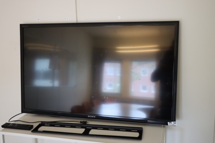 1295598-3 TV Sony Bravia 46 tum