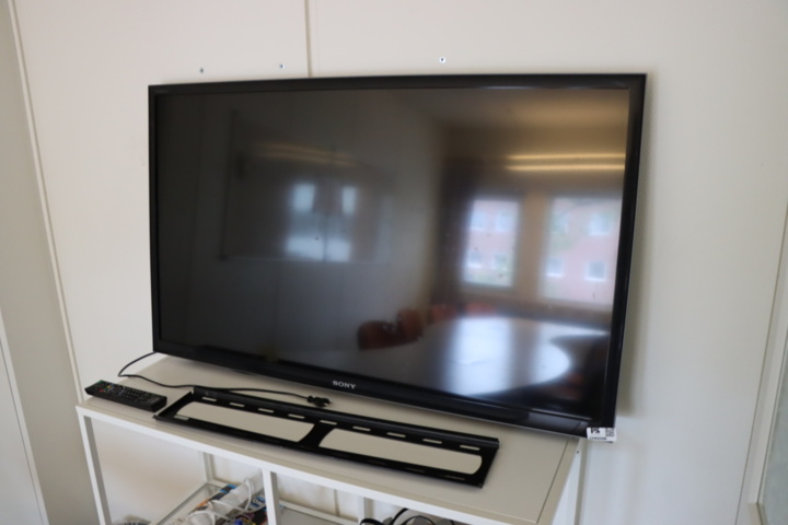 1295598-4 TV Sony Bravia 46 tum