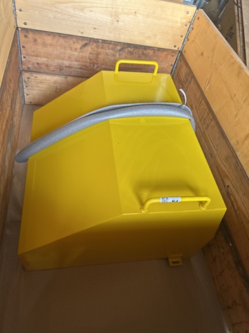 1378081-1 Huv till betongpump på betongbil